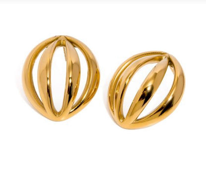 Multi-Layered Circle Studs